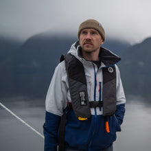 MJ1300 Men's Taku Elite Waterproof Jacket Pebble Grey-Neptune Navy