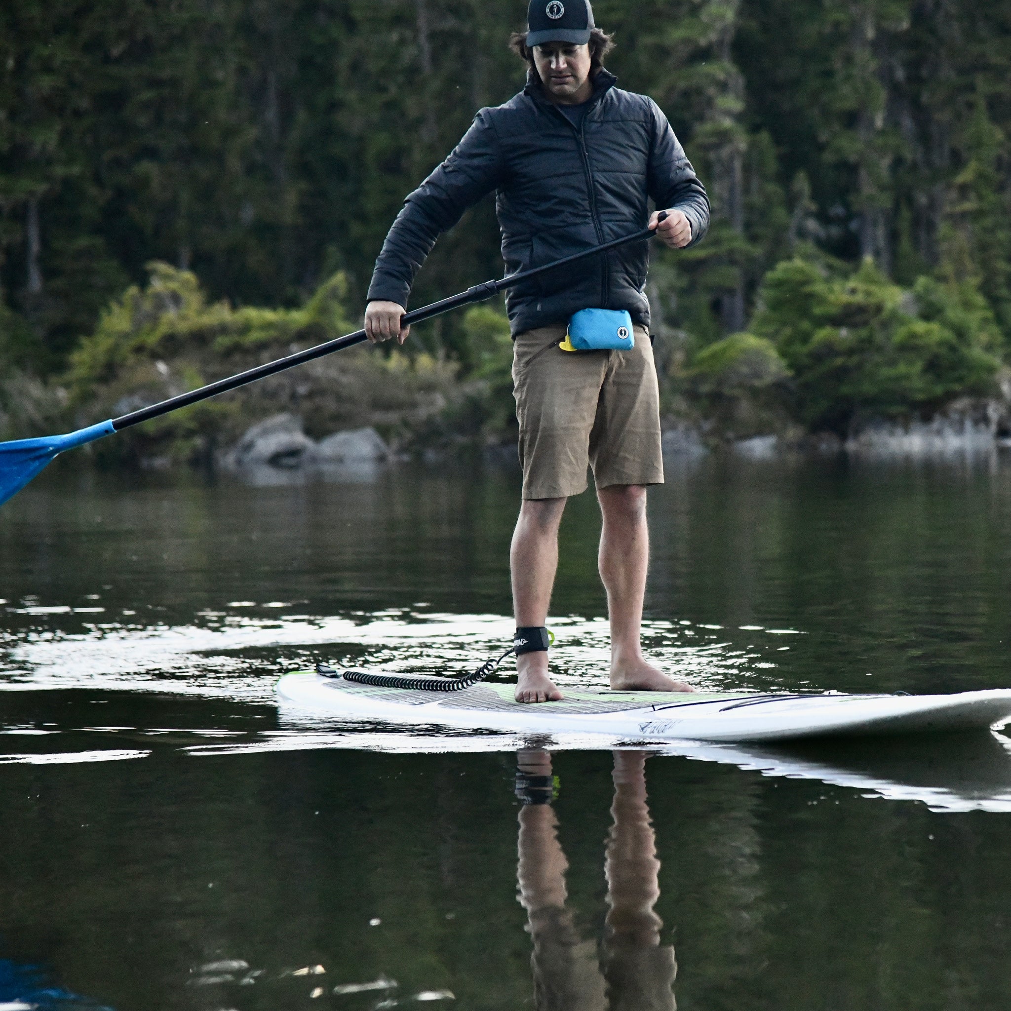 Inflatable pfd clearance belt